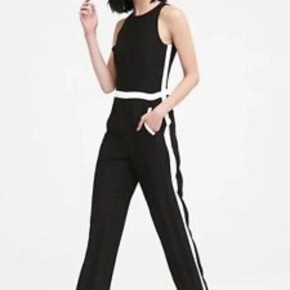 Banana Republic Black White Side Stripe Crew Neck Sleeveless Jumpsuit Size 4 - Picture 1 of 10